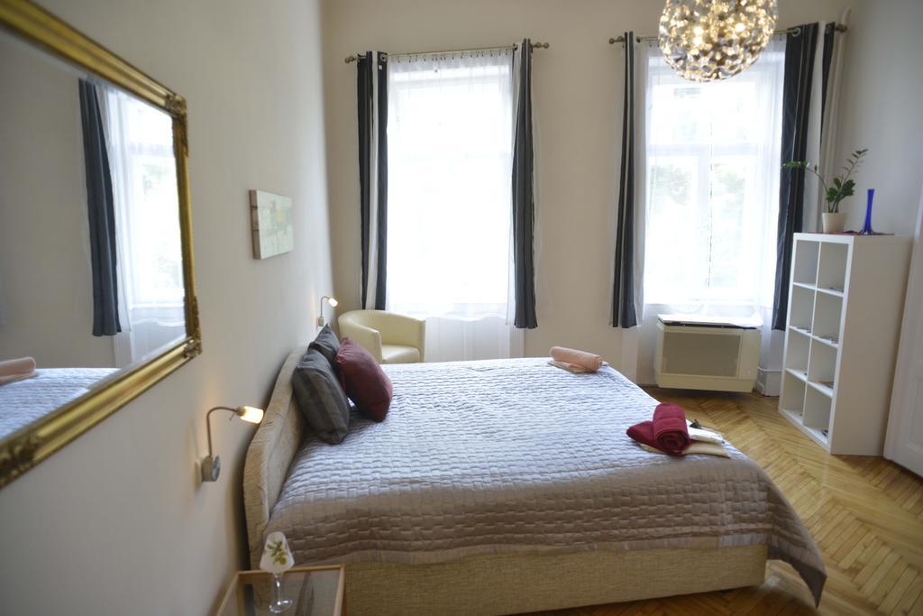 Peter'S Home Budapest Bilik gambar