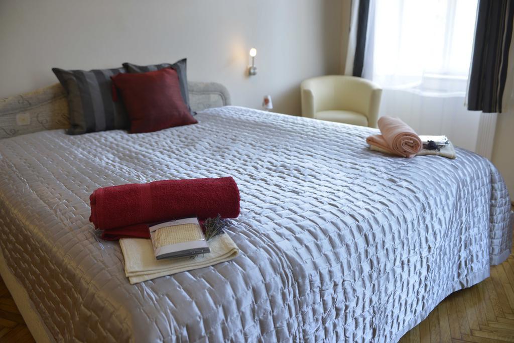 Peter'S Home Budapest Bilik gambar