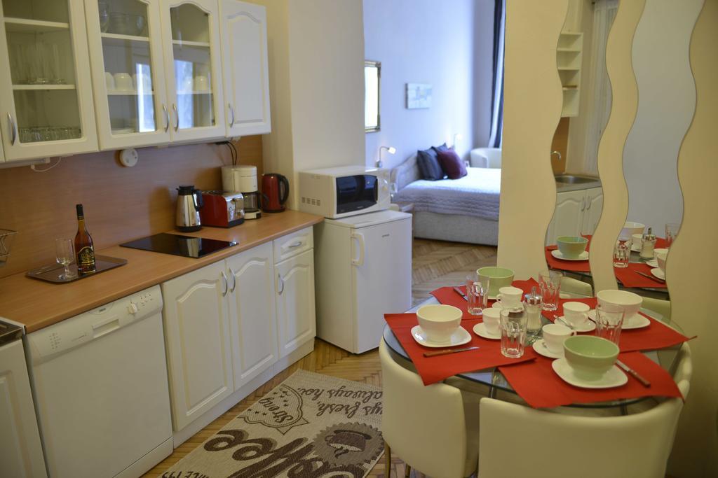Peter'S Home Budapest Bilik gambar