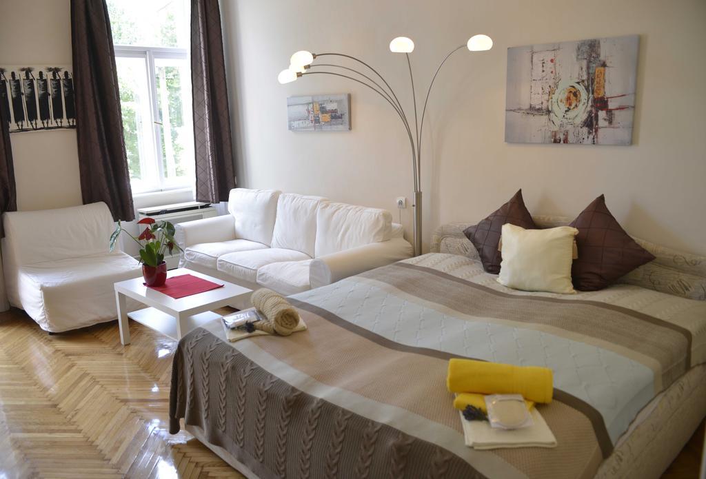 Peter'S Home Budapest Bilik gambar