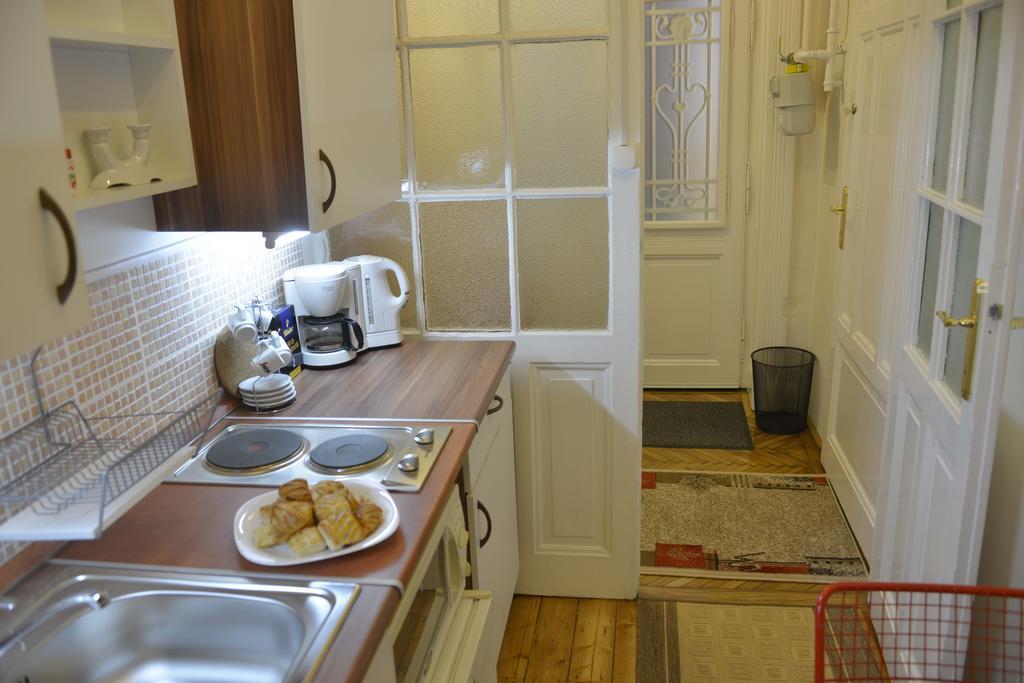 Peter'S Home Budapest Bilik gambar