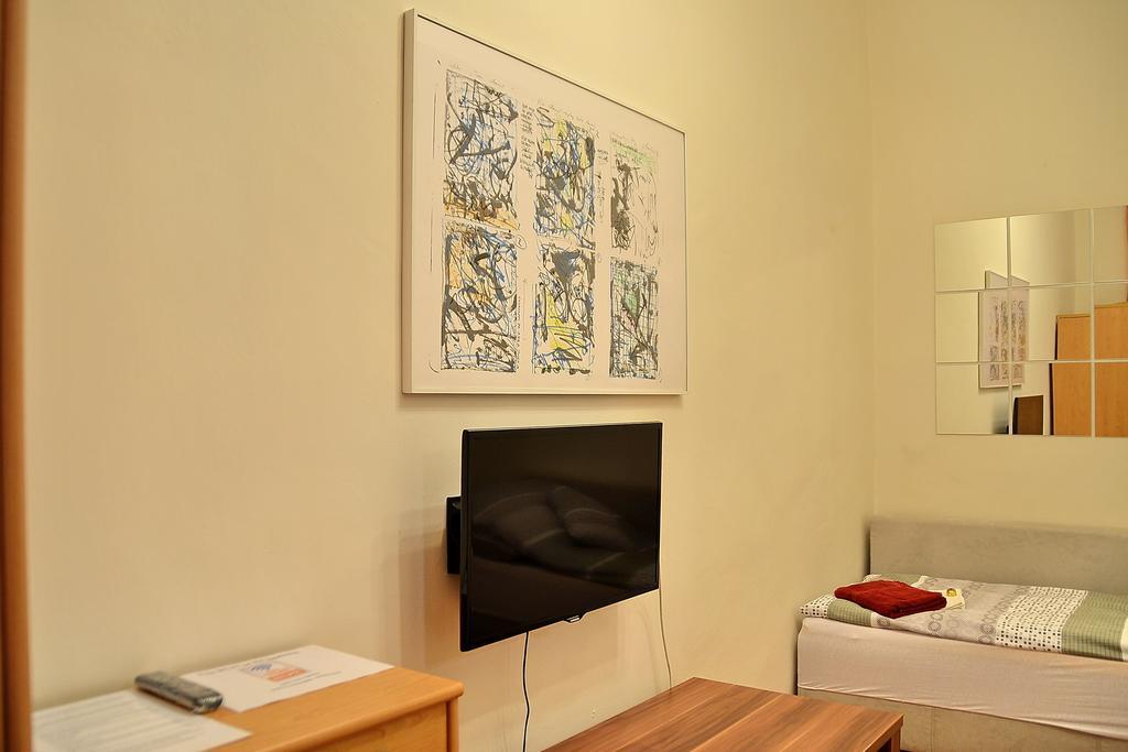Peter'S Home Budapest Bilik gambar